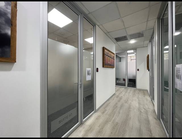 26M² OFFICE TO LET IN SANDTON CENTRAL